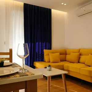 2e Center , Tirana Albanie